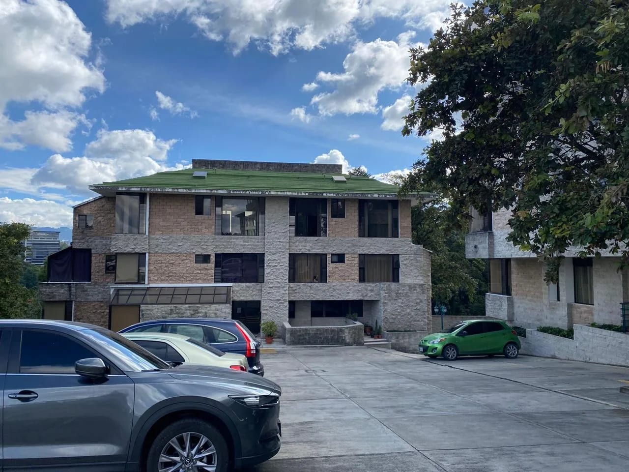 Apartamento semi amueblado en Zona 15 — Apartamento en Alquiler en Zona 15, Guatemala, Ciudad — foto 1 de 12