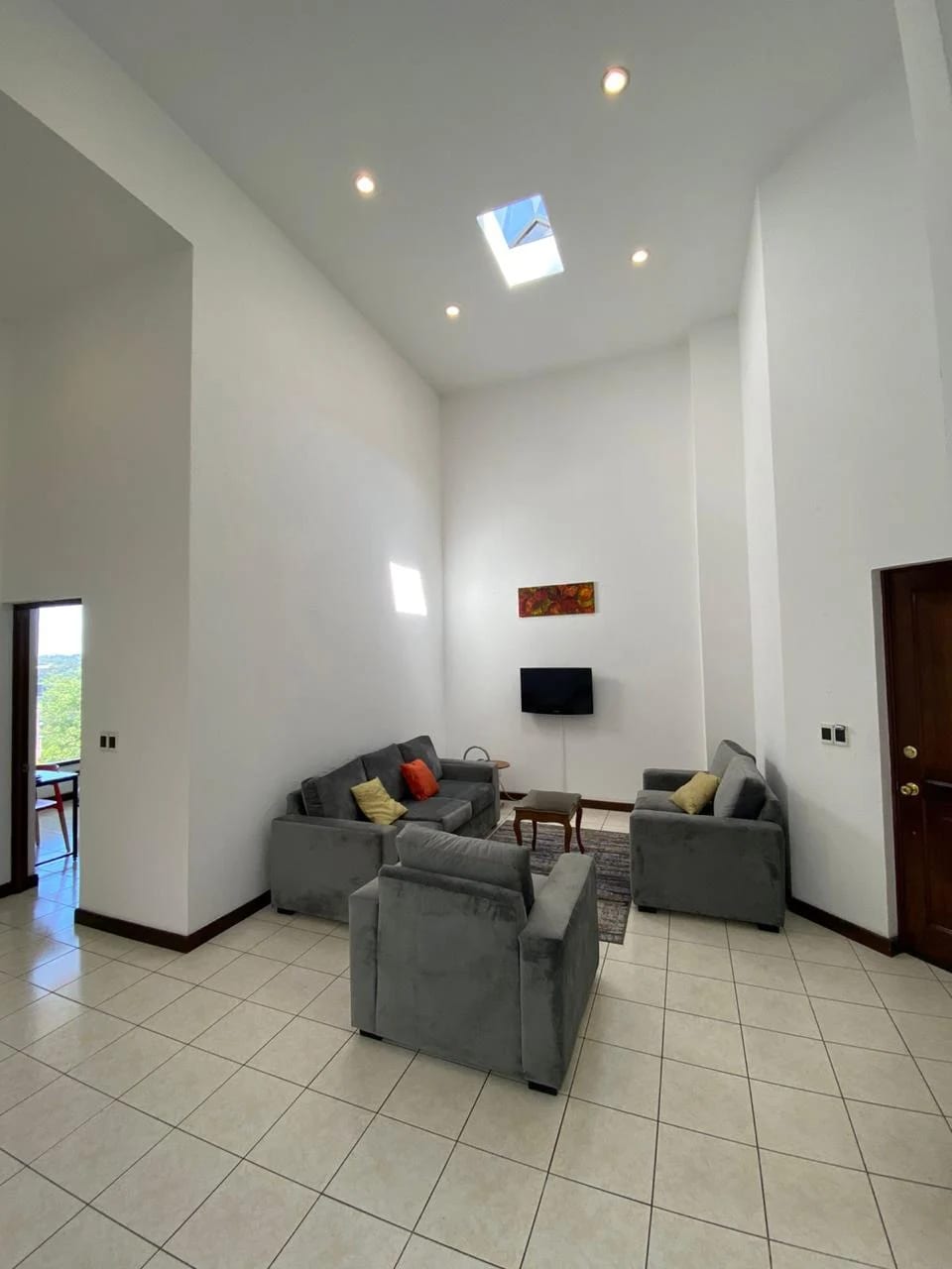 Apartamento semi amueblado en Zona 15 — Apartamento en Alquiler en Zona 15, Guatemala, Ciudad — foto 7 de 12