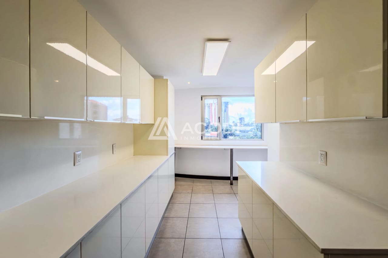 Apartamento en Zona 14 — Apartamento en Alquiler en Zona 14, Guatemala, Ciudad — foto 5 de 11