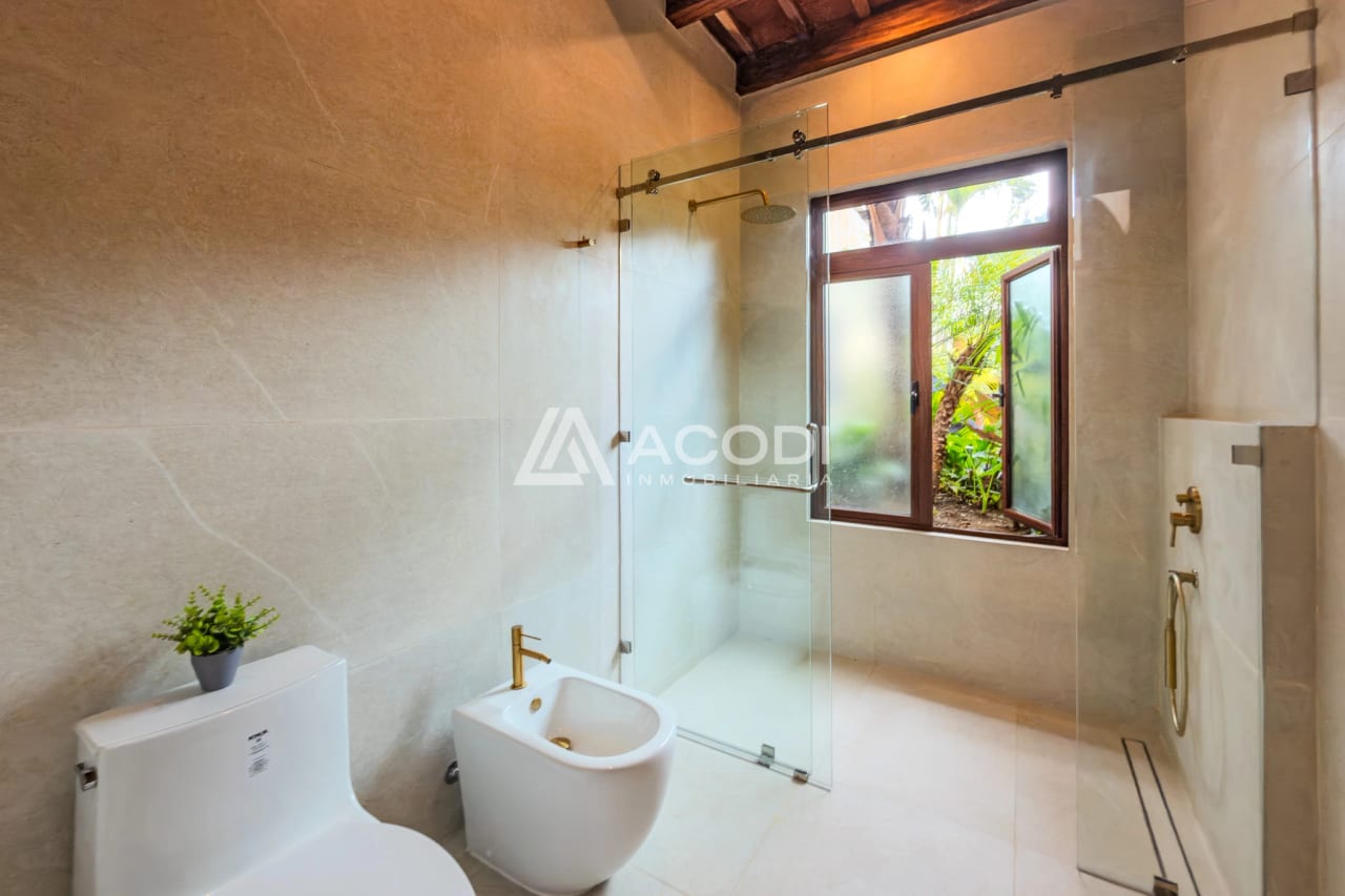 Casa de un nivel amueblada en Antigua Guatemala — Casa en Venta en Antigua, Sacatepéquez — foto 9 de 10