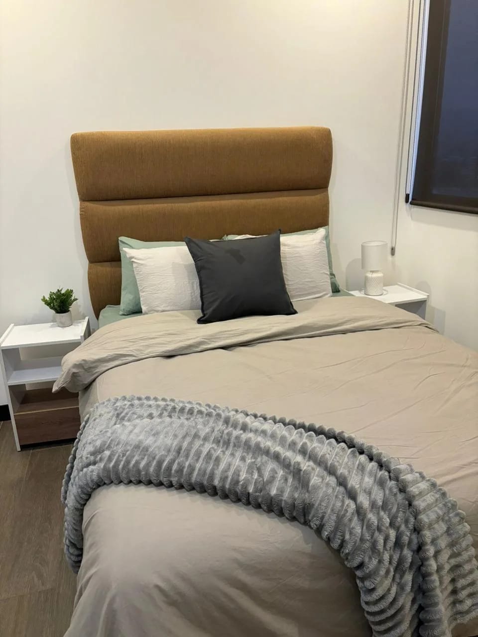 Apartamento amueblado en Zona 10 — Apartamento en Alquiler en Zona 10, Guatemala, Ciudad — foto 3 de 4