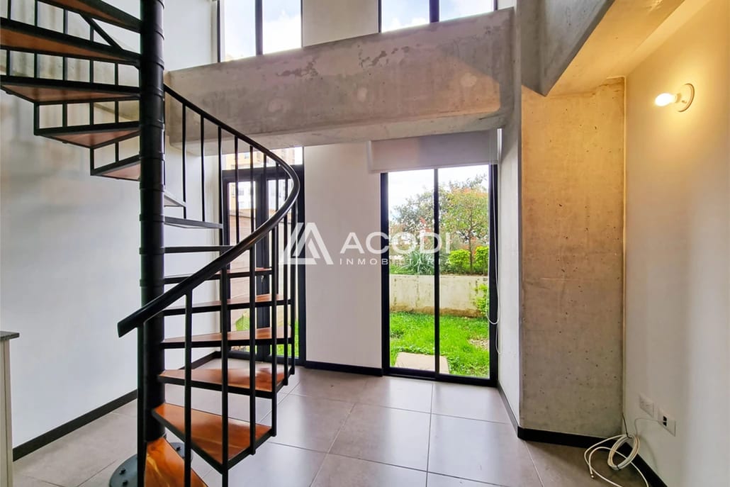 Apartamento tipo loft con Jardín en Zona 10 — Apartamento en Venta en Zona 10, Guatemala, Ciudad — foto 1 de 10