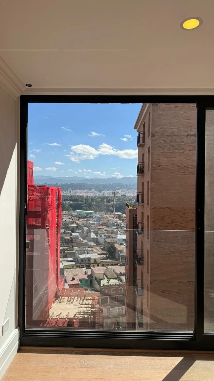 Apartamento en Zona 5 — Apartamento en Alquiler en Zona 5, Guatemala, Ciudad — foto 3 de 3