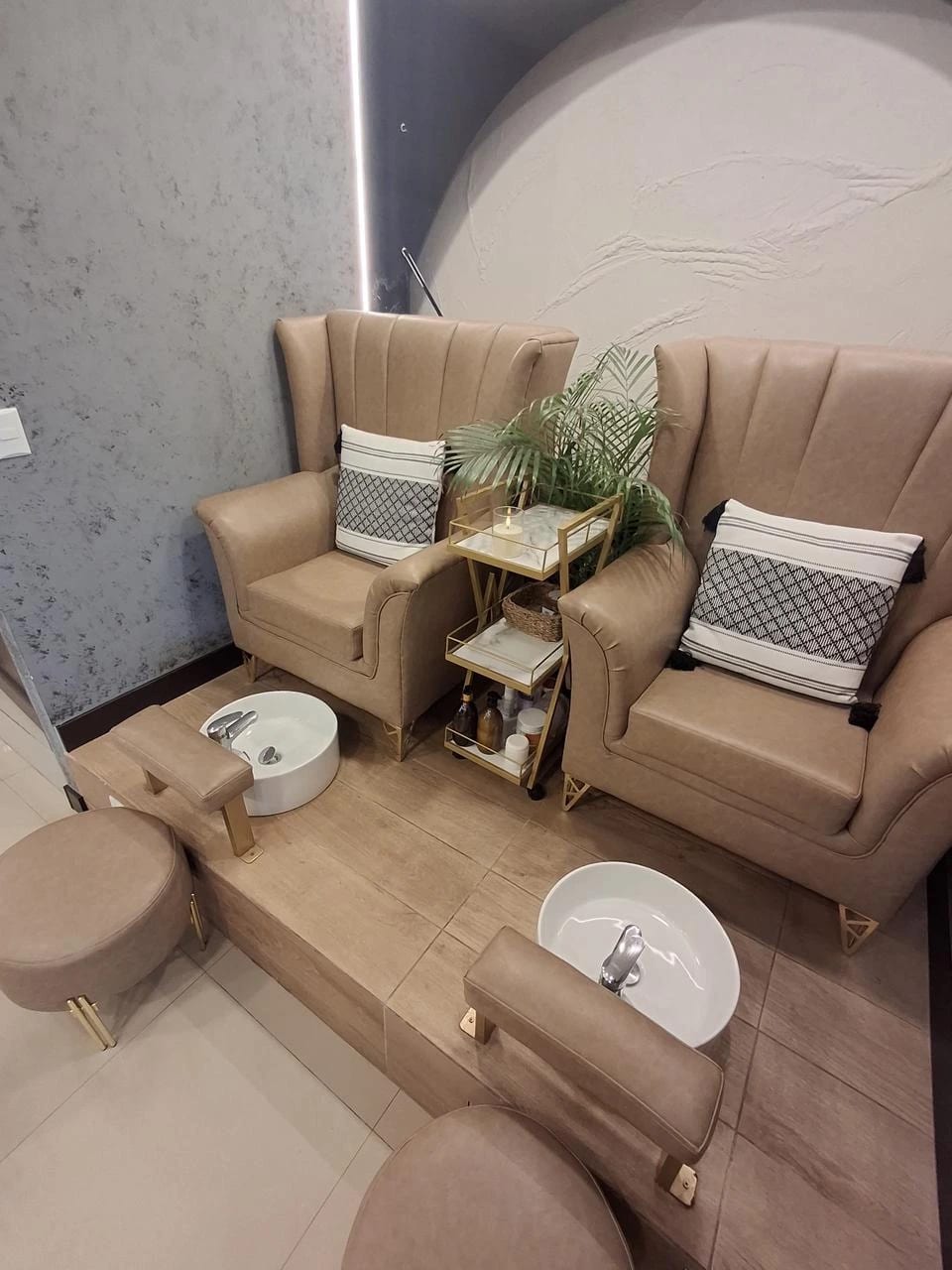 Salón de belleza en Km 16 Carretera a El Salvador — Local en Venta en Carretera a El Salvador, Guatemala, Ciudad — foto 7 de 8