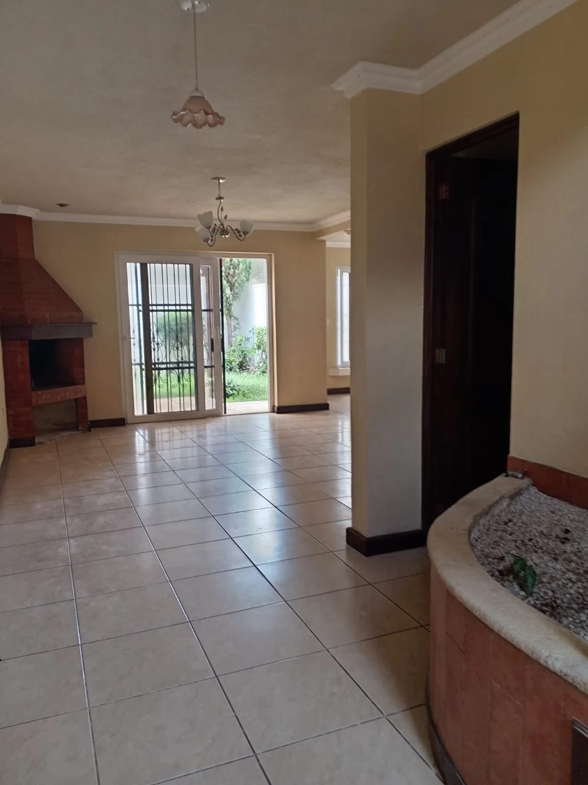 Casa en San Lucas Sacatepéquez — Casa en Venta en San Lucas Sacatepéquez, Sacatepéquez — foto 2 de 8