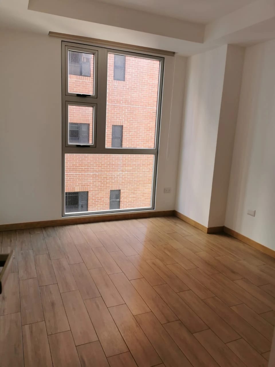 Apartamento en Zona 10 — Apartamento en Alquiler en Zona 10, Guatemala, Ciudad — foto 4 de 6