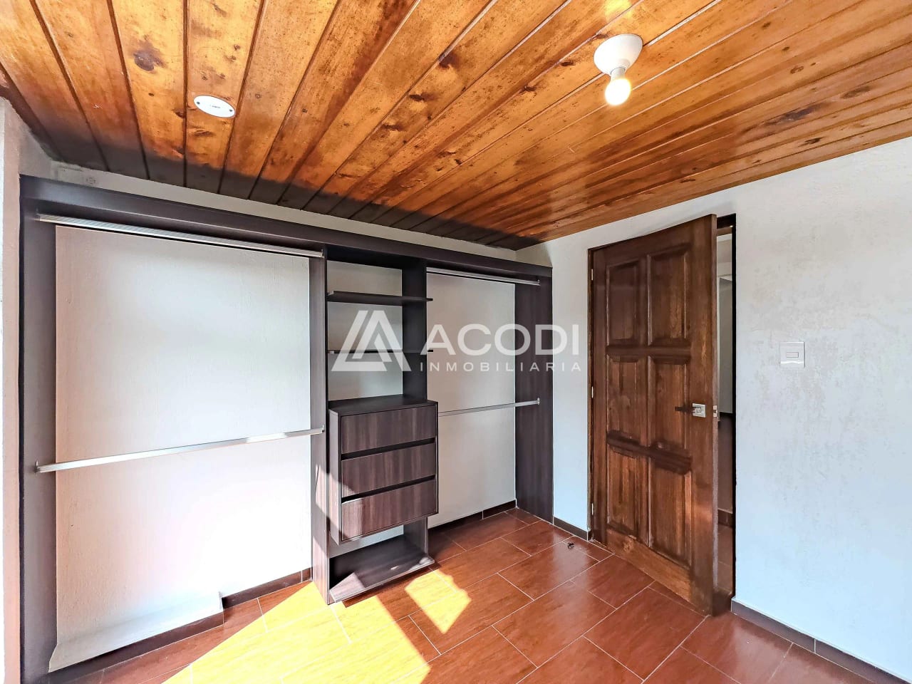 Apartamento en Zona 16 — Apartamento en Alquiler en Zona 16, Guatemala, Ciudad — foto 5 de 8