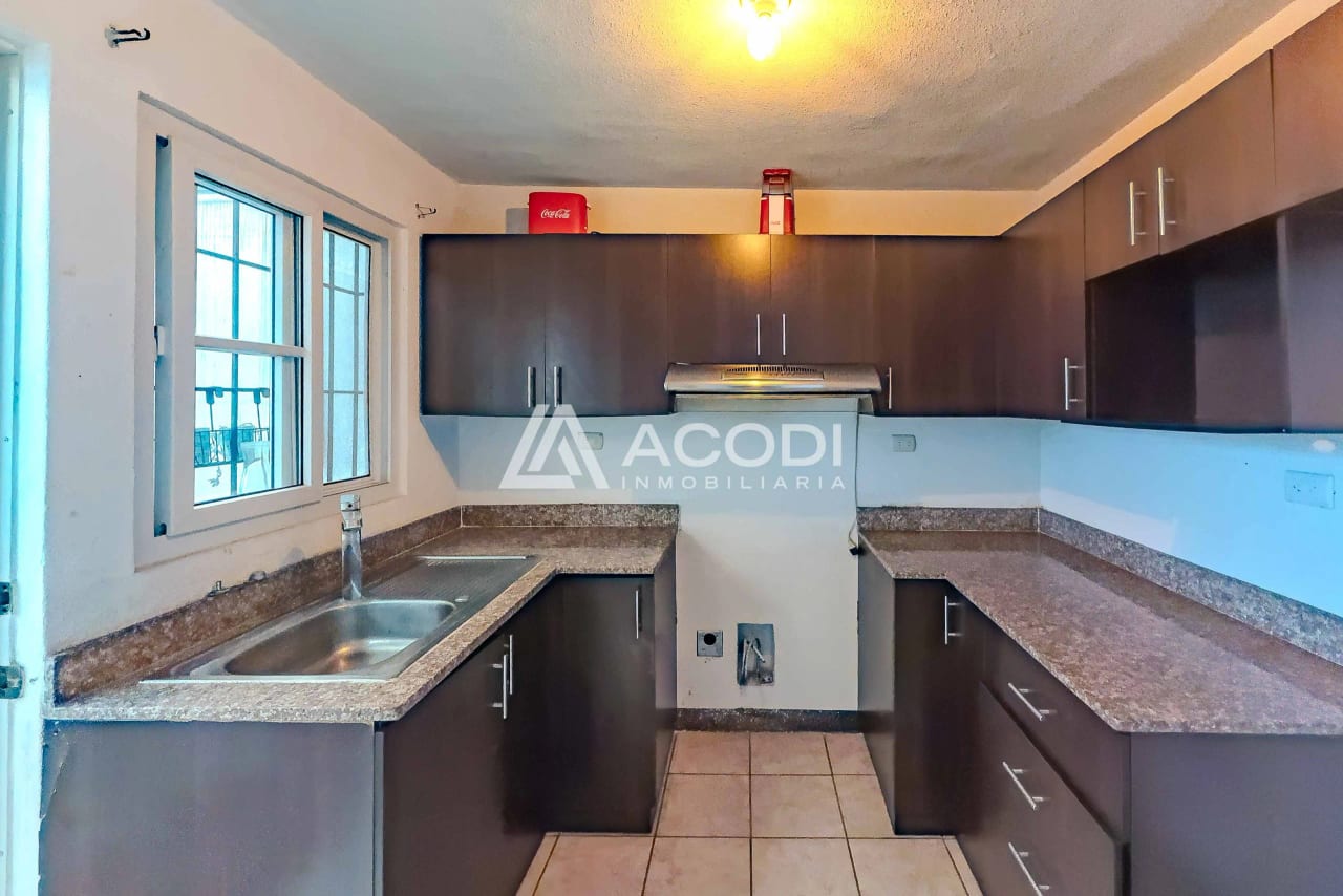 Casa en Zona 18 — Casa en Venta en Zona 18, Guatemala, Ciudad — foto 2 de 7