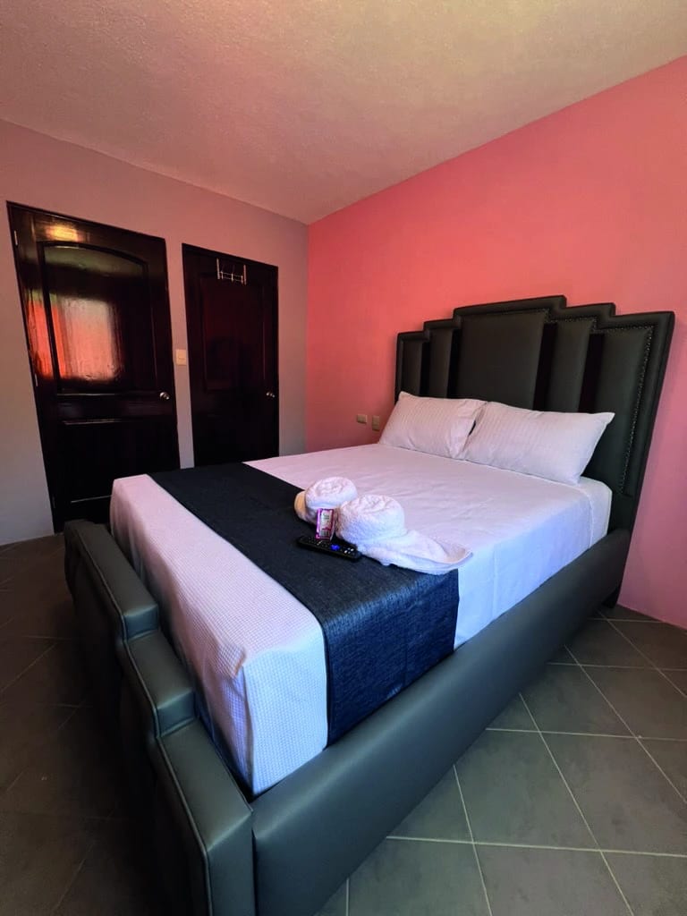 Autohotel en Santiago Sacatepéquez — Edificio en Venta en Santiago Sacatepéquez, Sacatepéquez — foto 3 de 5