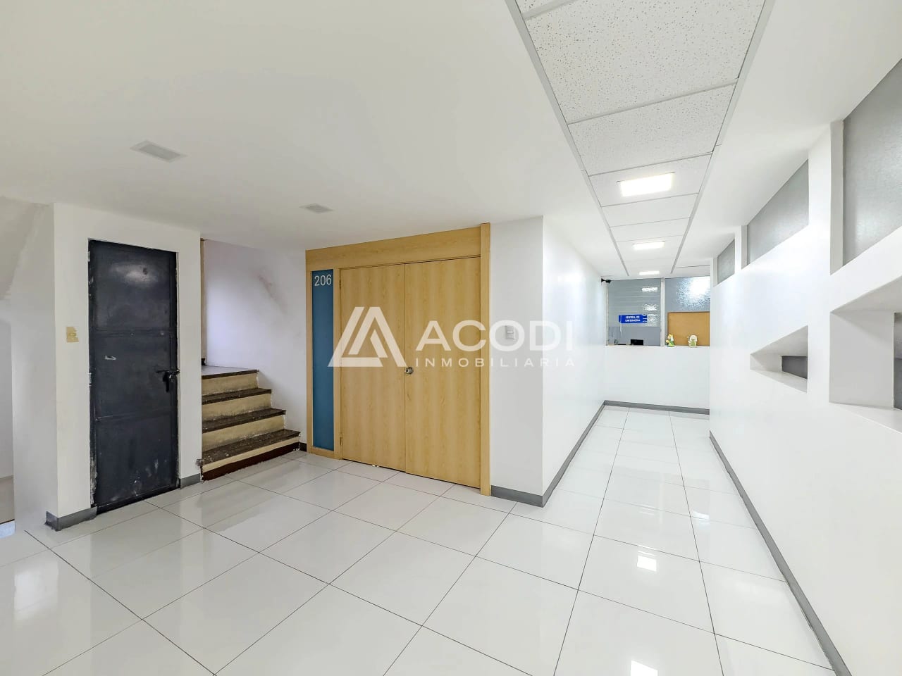 Centro Medico en Zona 4 de Mixco — Clínica en Venta en Zona 4 Mixco, Guatemala, Ciudad — foto 1 de 10