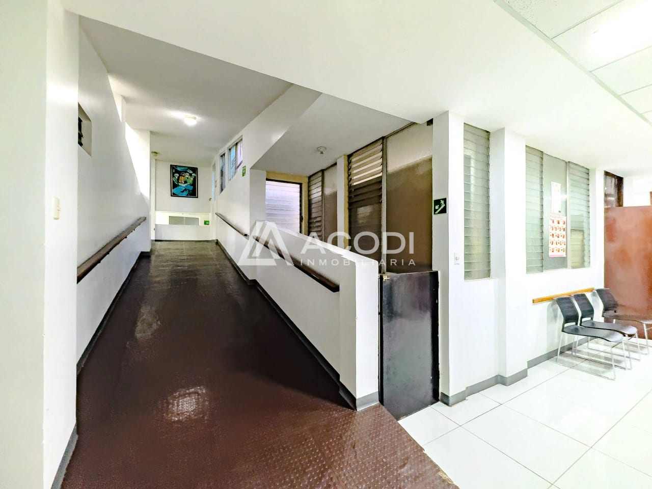 Centro Medico en Zona 4 de Mixco — Clínica en Venta en Zona 4 Mixco, Guatemala, Ciudad — foto 3 de 10