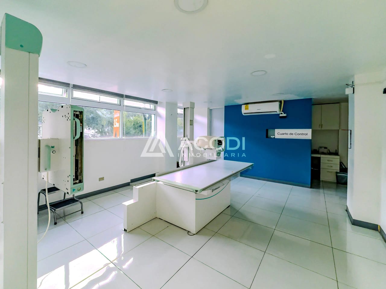 Centro Medico en Zona 4 de Mixco — Clínica en Venta en Zona 4 Mixco, Guatemala, Ciudad — foto 4 de 10