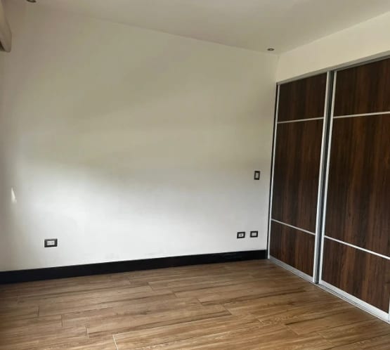 Apartamento tipo estudio en Zona 10 — Apartamento en Alquiler en Zona 10, Guatemala, Ciudad — foto 5 de 6