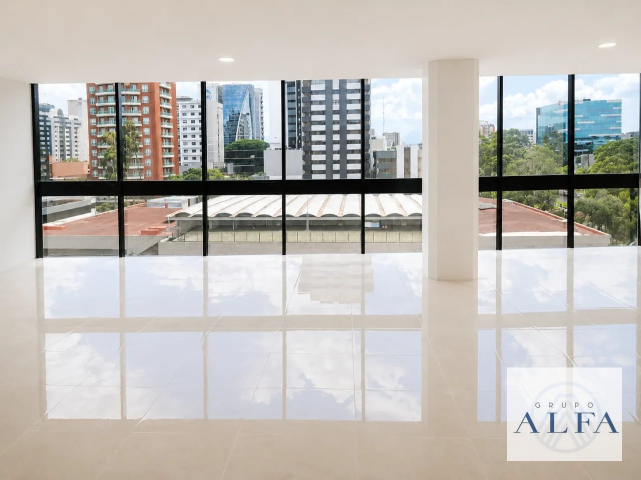 Oficina Nueva 51 MT2, Zona 10, Cerca Avenida Reforma — Oficina en Alquiler en Zona 10, Guatemala, Ciudad — foto 2 de 7