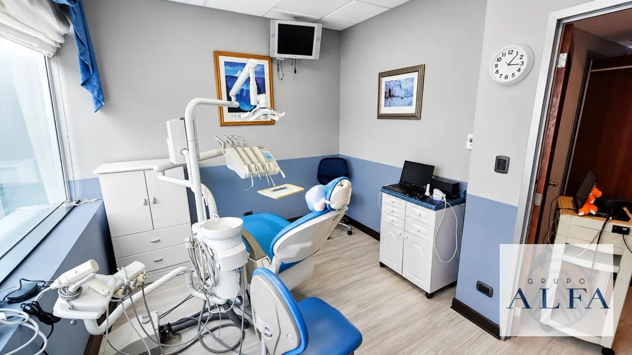 Clínica Dental Equipada en Renta | Europlaza Zona 14 — Clínica en Alquiler en Zona 14, Guatemala, Ciudad — foto 1 de 6