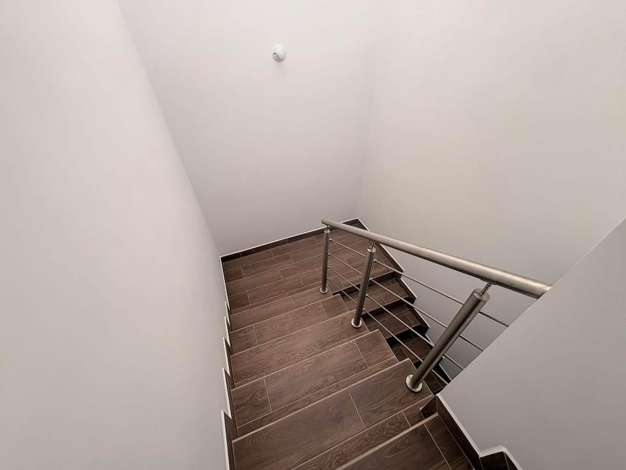 ESTRENA CASA EN SANTE CIUDAD SAN CRISTOBAL APROVECHA NUESTRA PROMOCIÓN CONTSCTANOS — Casa en Venta en Zona 8 Mixco, Guatemala, Ciudad — foto 6 de 14