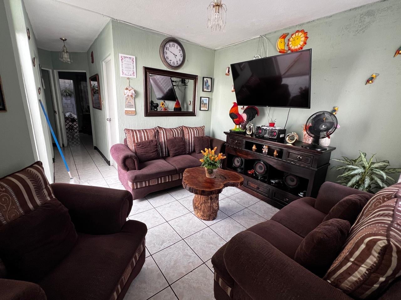 LINDA CASA DE UN NIVEL EN LAS PRADERAS CIUDAD SAN CRISTOBAL — Casa en Venta en Zona 8 Mixco, Guatemala, Ciudad — foto 3 de 13