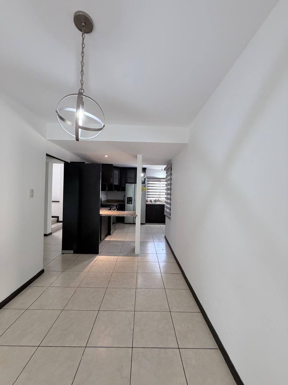 HERMOSA CASA EN VENTA ! VISTAS DE SAN ISIDRO A UN EXCELENTE PRECIO AGENDA HOY TU VISITA — Casa en Venta en Vistas de San Isidro, Zona 16, Guatemala, Ciudad — foto 4 de 17