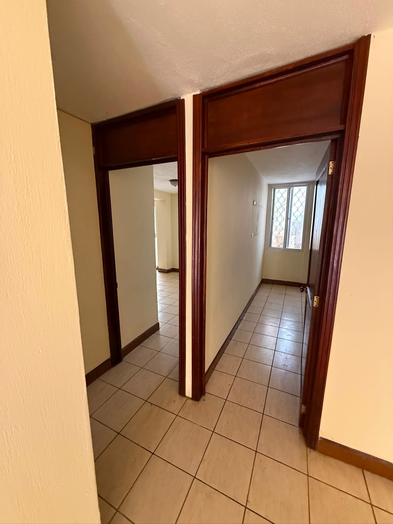 Vendo Casa de un Nivel en Residencial Vivibien Zona 5 — Casa en Venta en Colonia Vivibien, Zona 5, Guatemala, Ciudad — foto 4 de 17