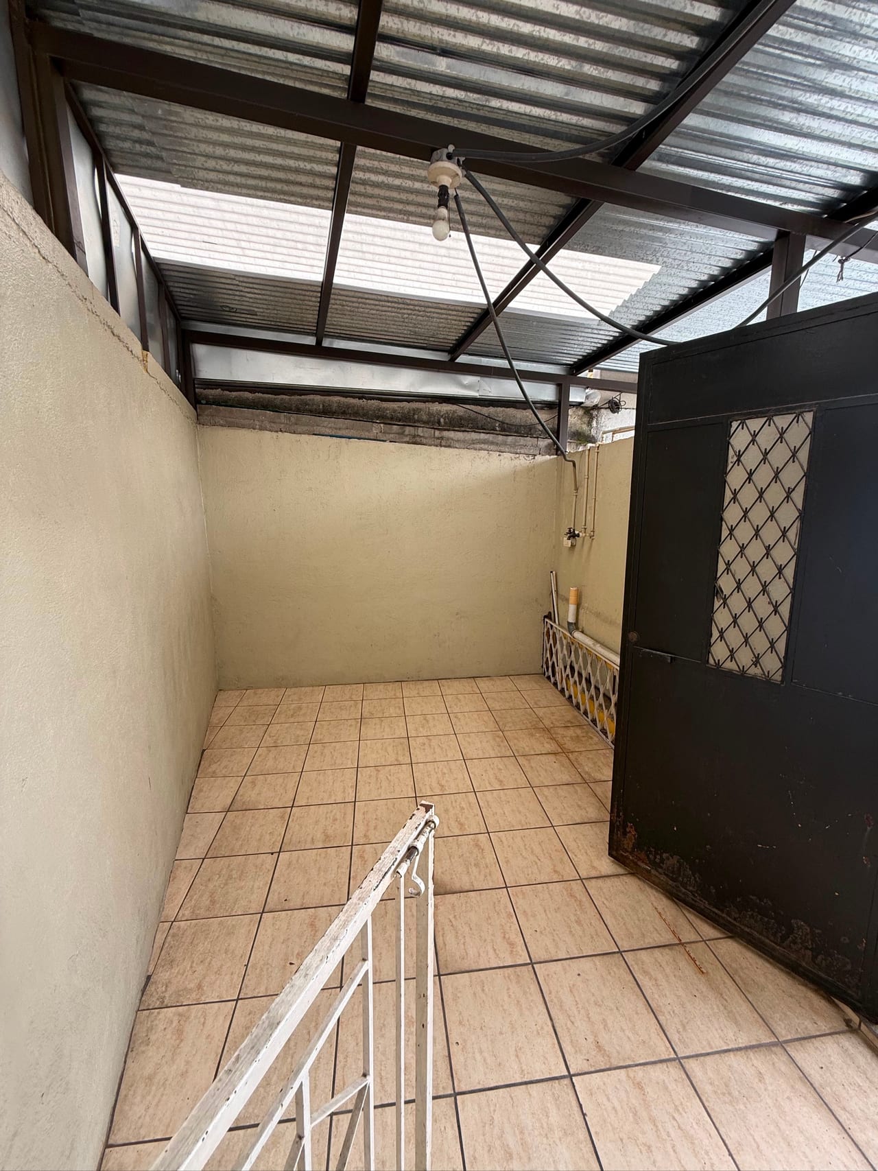Vendo Casa de un Nivel en Residencial Vivibien Zona 5 — Casa en Venta en Colonia Vivibien, Zona 5, Guatemala, Ciudad — foto 14 de 17