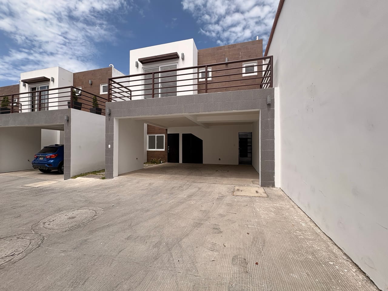 Casa en Venta en Ciudad San Cristobal Condominio Sante — Casa en Venta en Zona 8 Mixco, Guatemala, Ciudad — foto 1 de 15