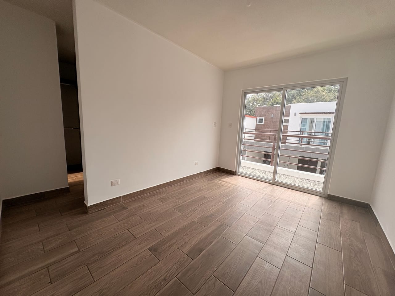 Casa en Venta en Ciudad San Cristobal Condominio Sante — Casa en Venta en Zona 8 Mixco, Guatemala, Ciudad — foto 5 de 15