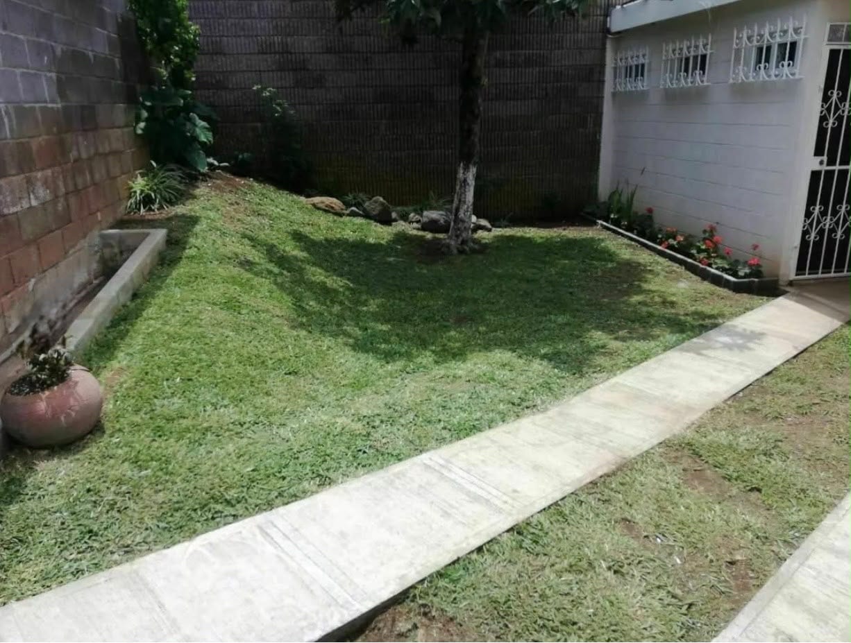 Casa en Renta Ciudad San Cristobal Cercano a Pinares — Casa en Alquiler en Zona 8 Mixco, Guatemala, Ciudad — foto 8 de 10