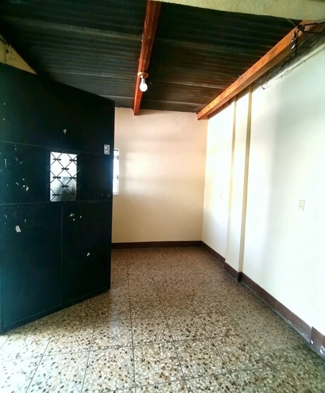 Aproveche Precio de Oportunidad Casa en Venta Primero de Julio — Casa en Venta en Zona 5 Mixco, Guatemala, Ciudad — foto 4 de 11