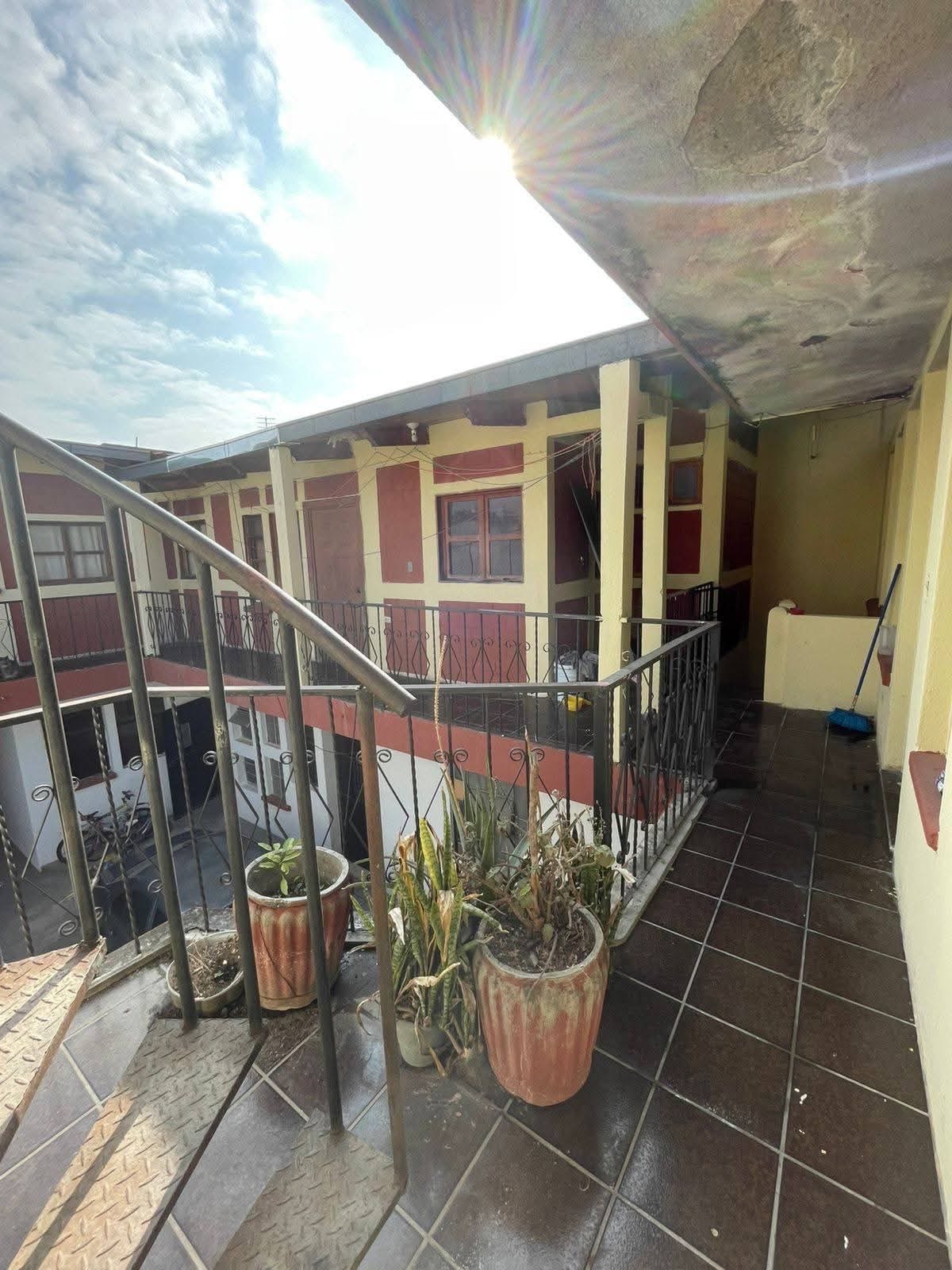 Casa en Venta Zona 11 Ideal Inversionistas Valor Menor al Avalúo — Casa en Venta en Zona 11, Guatemala, Ciudad — foto 2 de 7