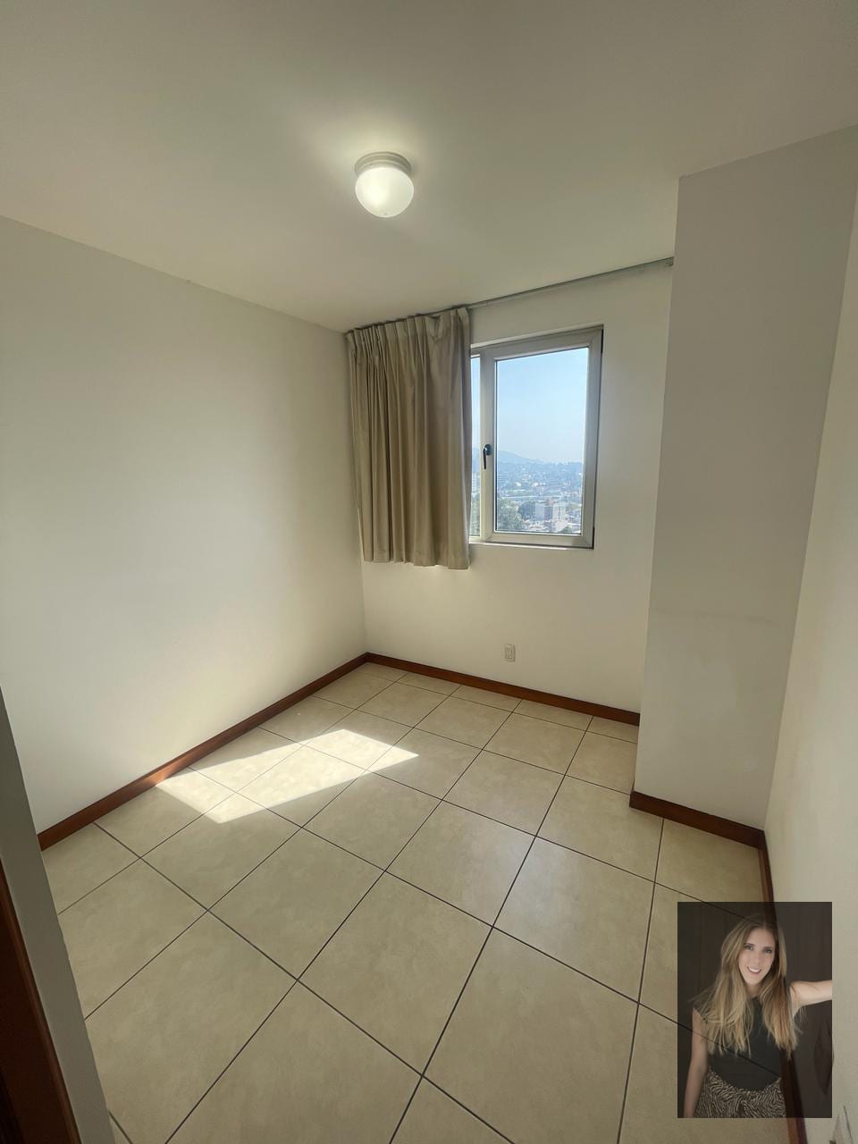 Apartamento en renta Edificio Botticelli zona 15 — Apartamento en Alquiler en Zona 15, Guatemala, Ciudad — foto 13 de 15