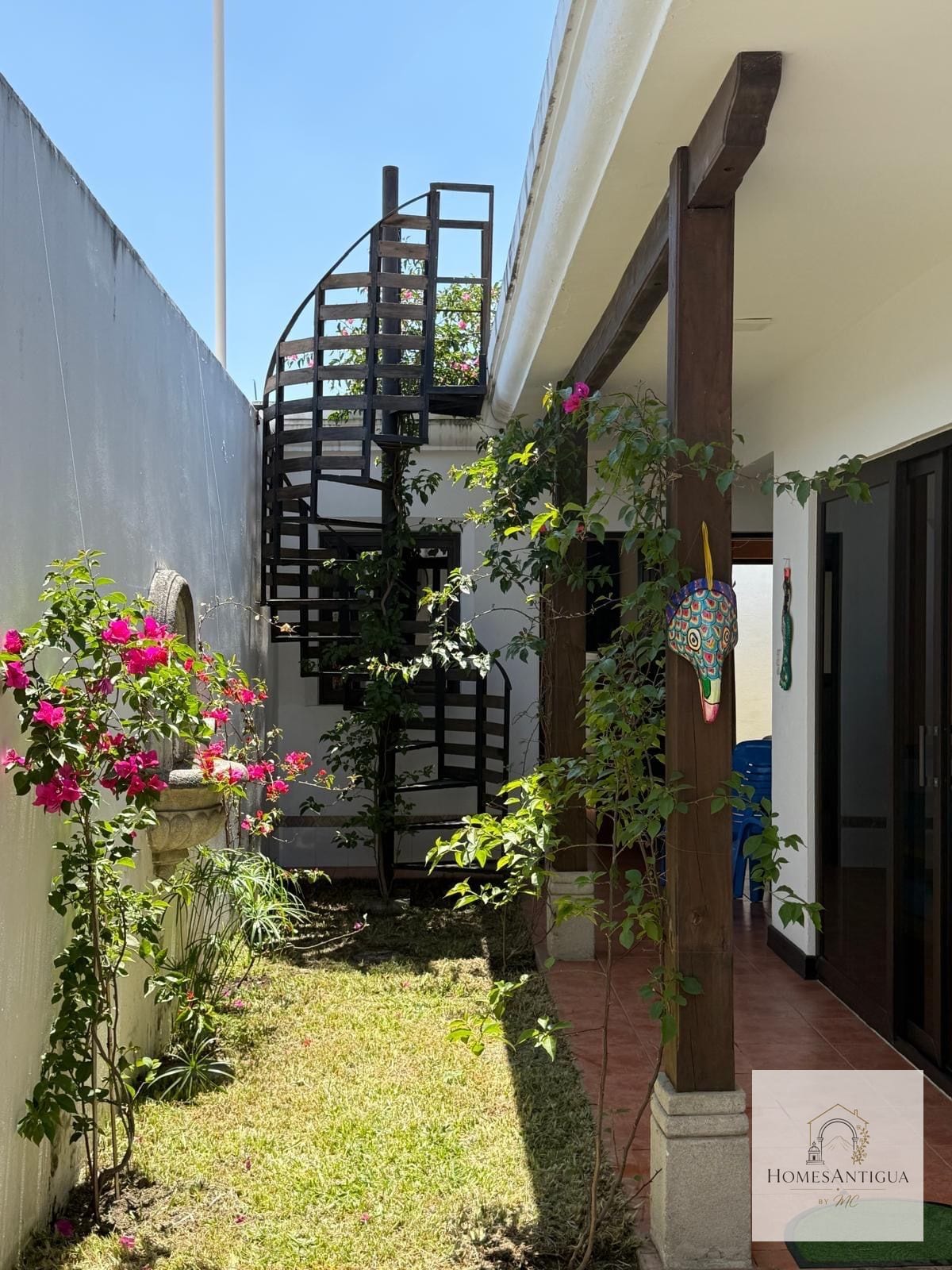 Casa en Venta en Condominio – San Pedro Las Huertas Antigua Guatemala — Casa en Venta en Antigua, Sacatepéquez — foto 1 de 11