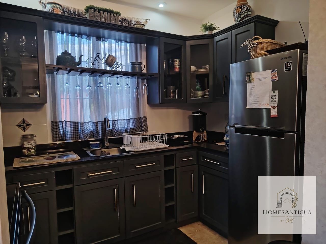 Casa en Venta 2 Terrenos + Piscina Climatizada + 2 Pérgolas 📍 San — Casa en Venta en San Pedro Las Huertas, Antigua, Sacatepéquez — foto 3 de 17