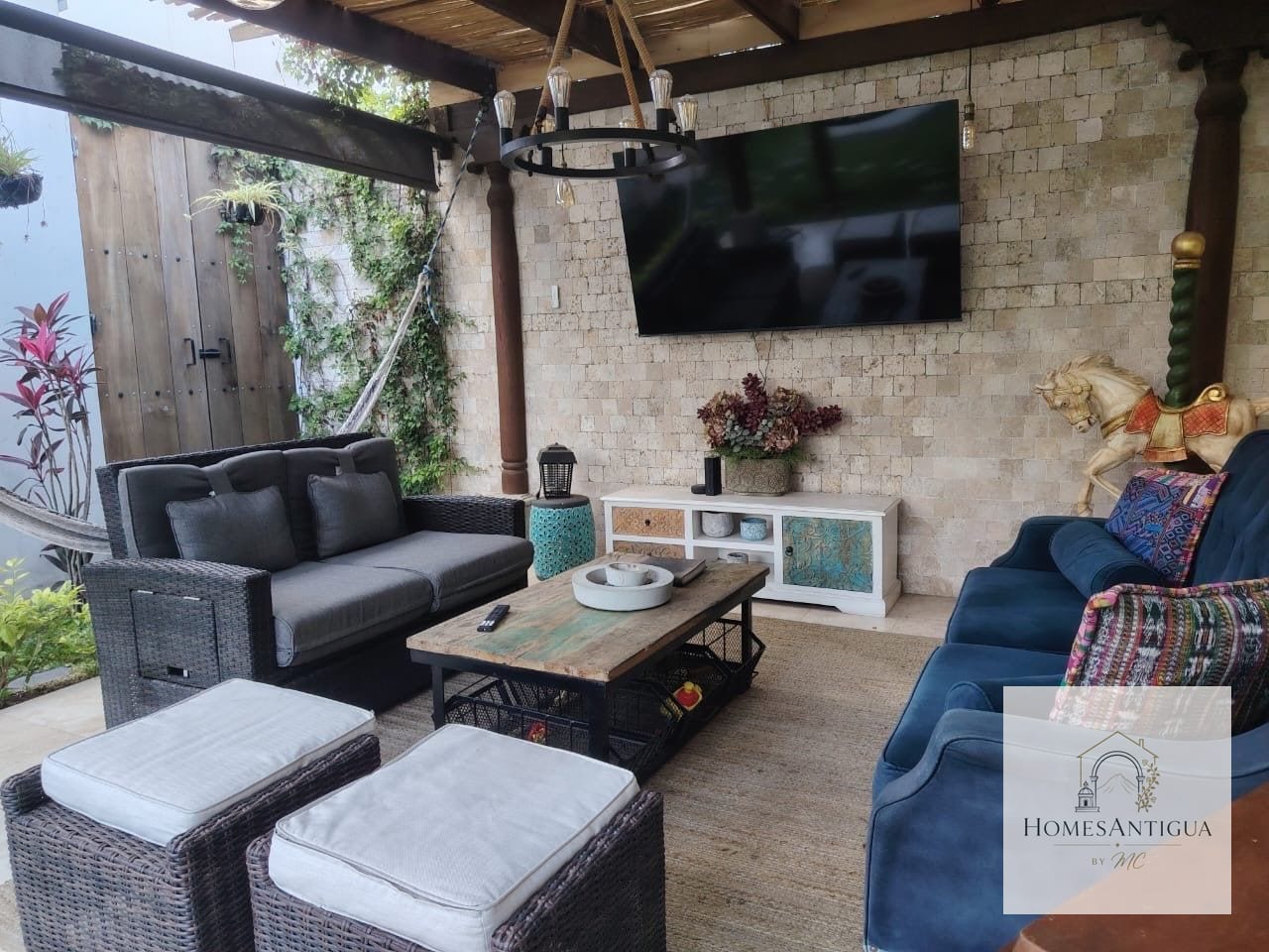 Casa en Venta 2 Terrenos + Piscina Climatizada + 2 Pérgolas 📍 San — Casa en Venta en San Pedro Las Huertas, Antigua, Sacatepéquez — foto 10 de 17