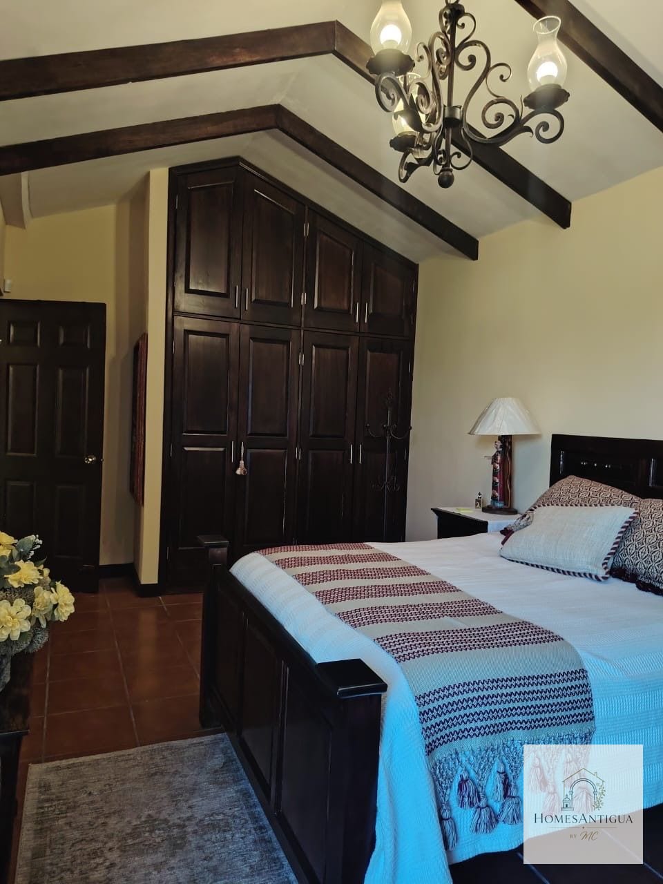 Casa en Venta 2 Terrenos + Piscina Climatizada + 2 Pérgolas 📍 San — Casa en Venta en San Pedro Las Huertas, Antigua, Sacatepéquez — foto 13 de 17