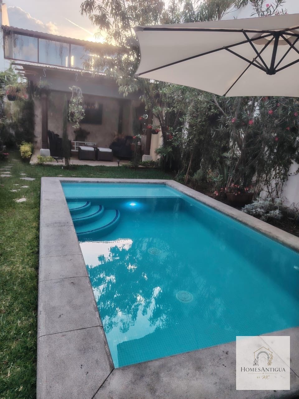 Casa en Venta 2 Terrenos + Piscina Climatizada + 2 Pérgolas 📍 San — Casa en Venta en San Pedro Las Huertas, Antigua, Sacatepéquez — foto 17 de 17