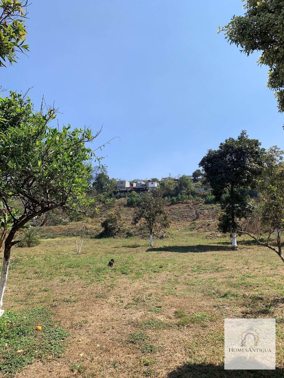 Terreno en Venta en Antigua Guatemala Sobre Carretera San Felipe â Terreno en Venta en Antigua, SacatepĂ©quez â foto 1 de 6