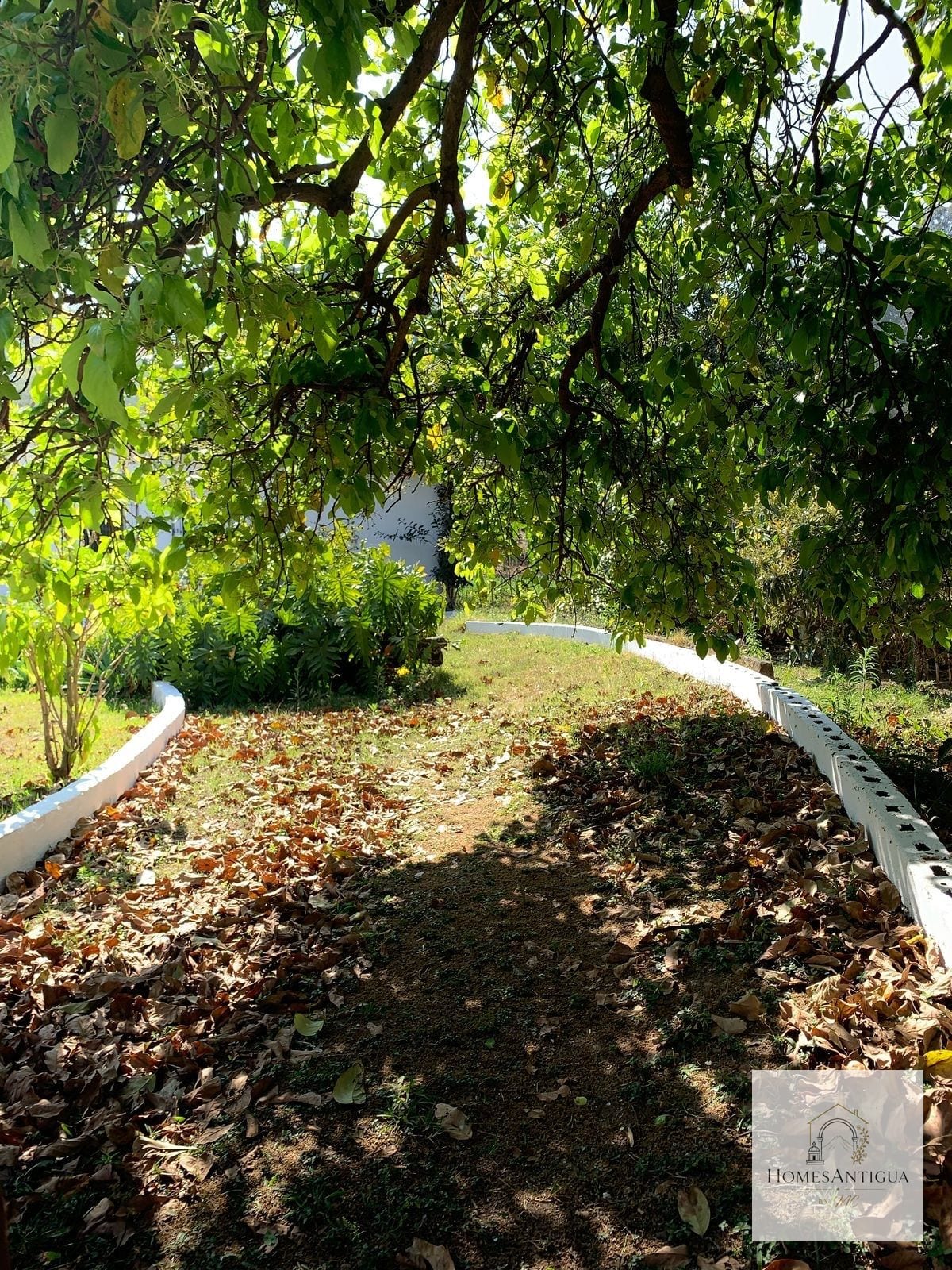 Terreno en Venta en Antigua Guatemala Sobre Carretera San Felipe â Terreno en Venta en Antigua, SacatepĂ©quez â foto 4 de 6