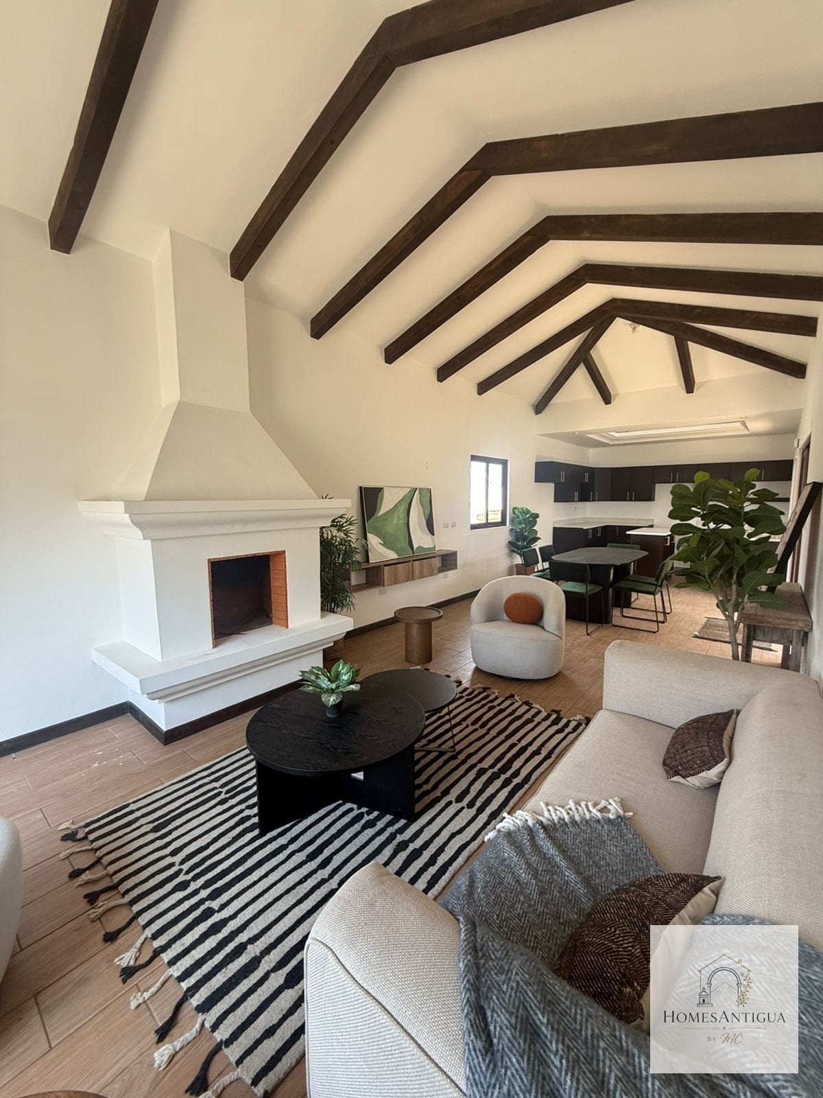 Casa en Venta | Condominio Santa Delfina — Casa en Venta en Santa Delfina, Antigua, Sacatepéquez — foto 1 de 17
