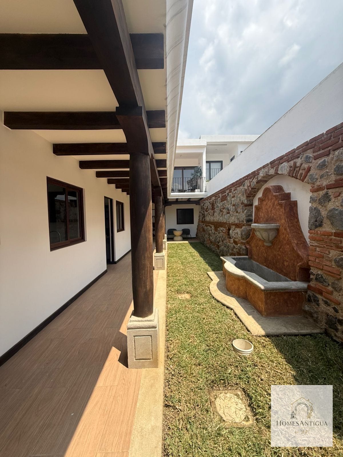 Casa en Venta | Condominio Santa Delfina — Casa en Venta en Santa Delfina, Antigua, Sacatepéquez — foto 2 de 17