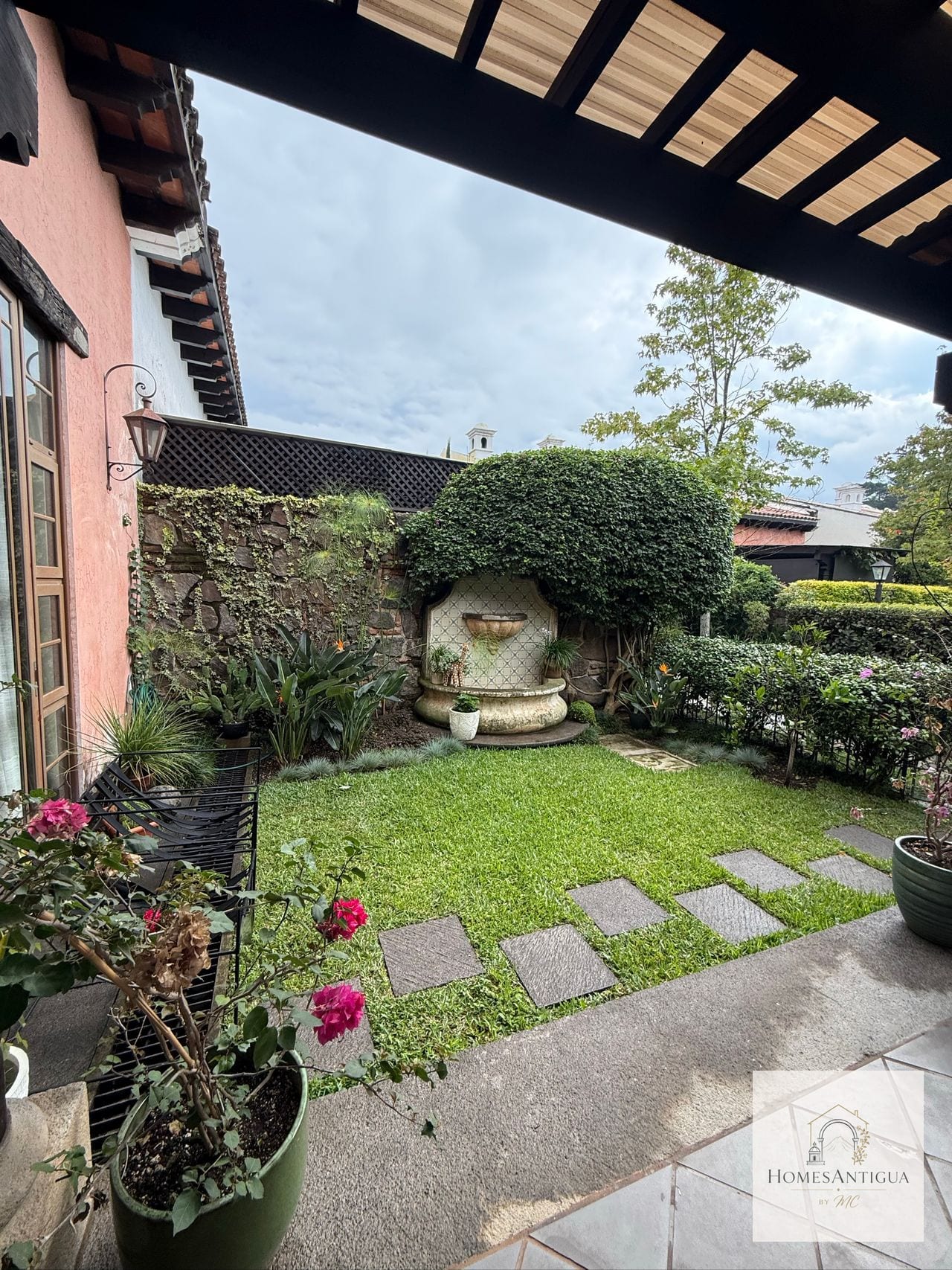 Loft en Venta Condominio El Monasterio — Apartamento en Venta en Antigua, Sacatepéquez — foto 14 de 15