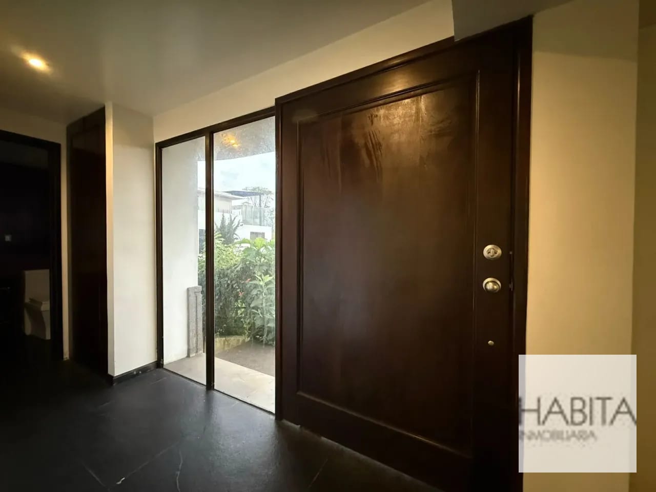 Casa en Venta/Renta en Encinos, Santuaria Muxbal — Casa en Venta en Santuaria Muxbal, Muxbal, Guatemala, Ciudad — foto 9 de 14
