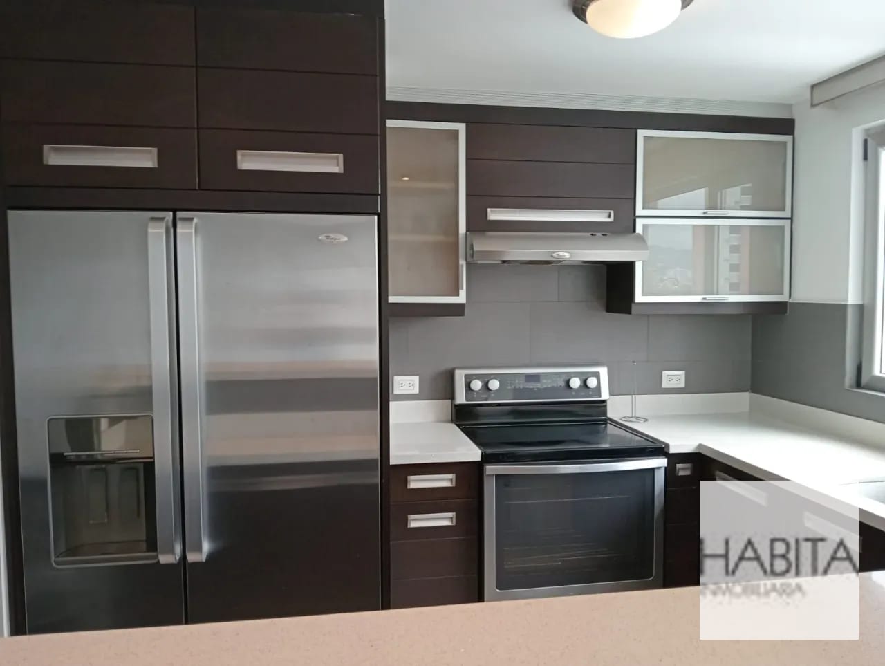 Apartamento Amueblado en Renta en zona 14 — Apartamento en Alquiler en Zona 14, Guatemala, Ciudad — foto 4 de 13