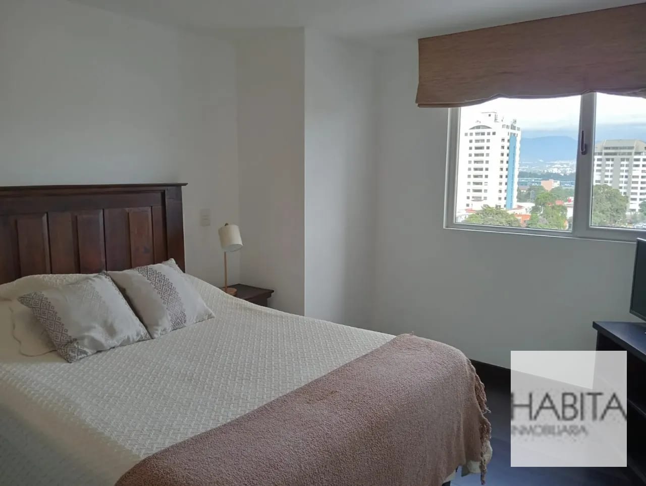 Apartamento Amueblado en Renta en zona 14 — Apartamento en Alquiler en Zona 14, Guatemala, Ciudad — foto 7 de 13