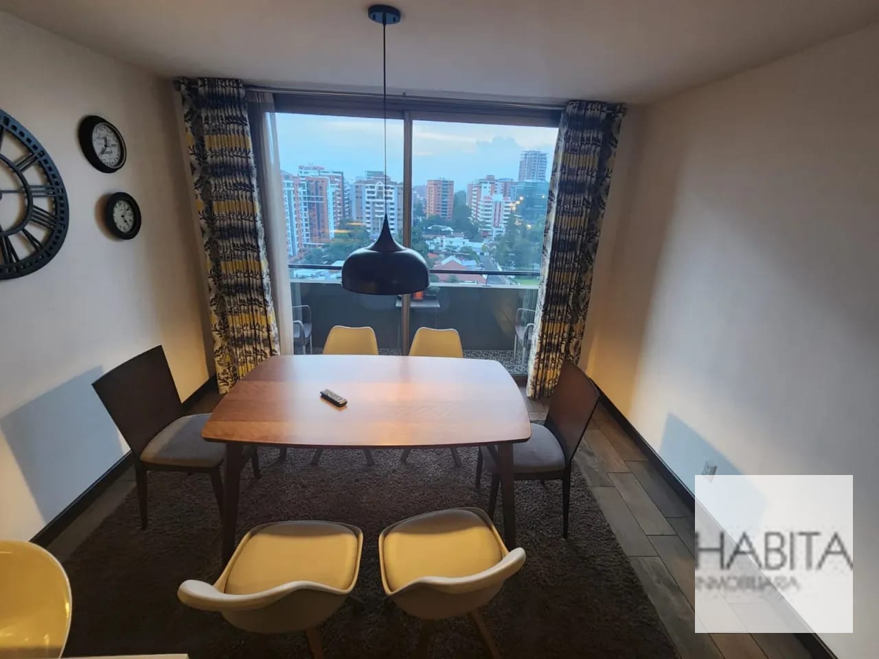 Apartamento en Renta Amueblado en Verona zona 10 — Apartamento en Alquiler en Zona 10, Guatemala, Ciudad — foto 1 de 16