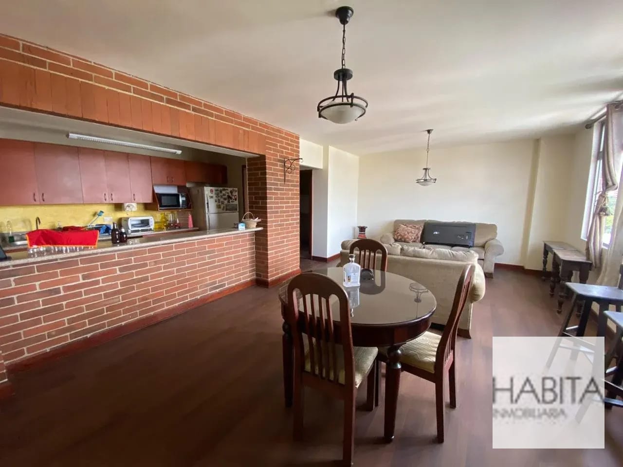 Apartamento 1 habitacion en Alquiler Edificio en zona 14, La Villa — Apartamento en Venta en La Villa, Zona 14, Guatemala, Ciudad — foto 1 de 11