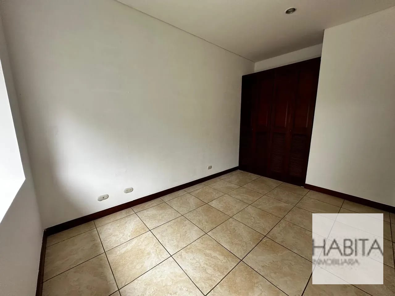 Residencia en Venta / Renta en Muxbal — Casa en Venta en Muxbal, Guatemala, Ciudad — foto 13 de 17