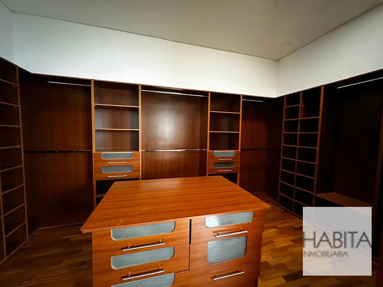 Residencia en Venta / Renta en Muxbal — Casa en Venta en Muxbal, Guatemala, Ciudad — foto 16 de 17