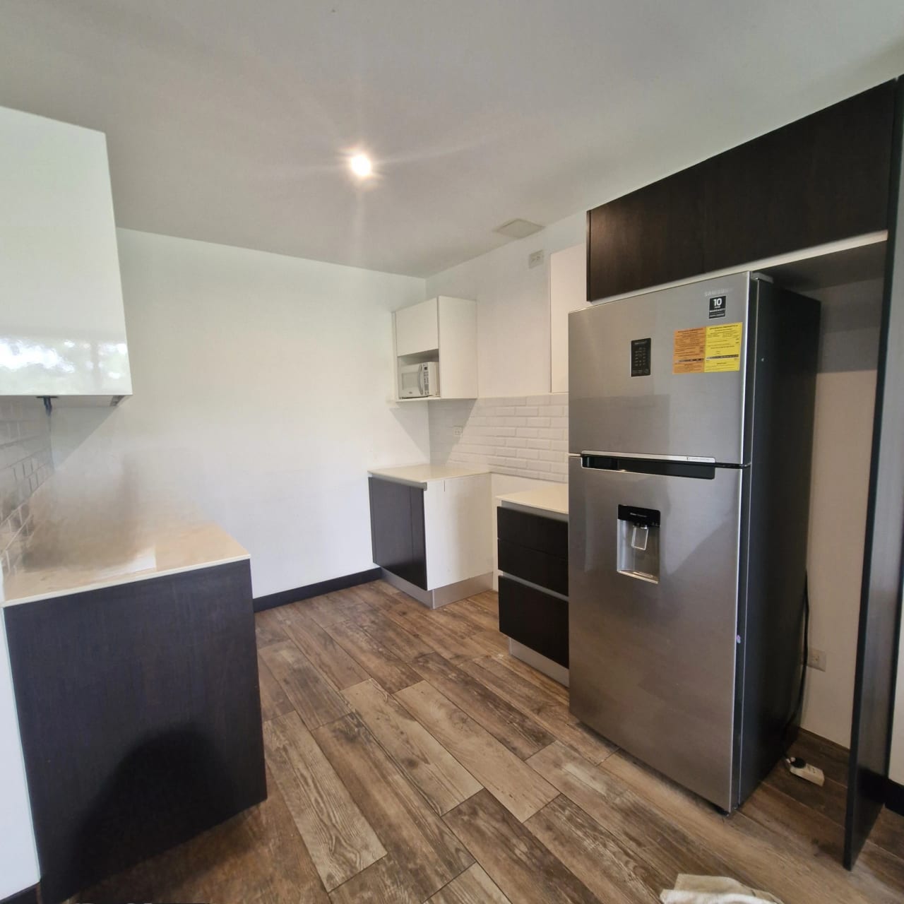 Apartamento en Renta en Enalto Zona 16 — Apartamento en Alquiler en Zona 16, Guatemala, Ciudad — foto 1 de 6