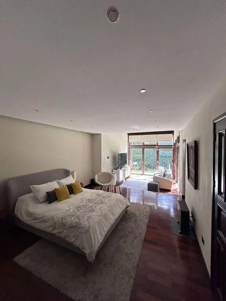 casa en renta con amplio jardin en la Montaña — Casa en Alquiler en La Montaña, Zona 16, Guatemala, Ciudad — foto 3 de 6