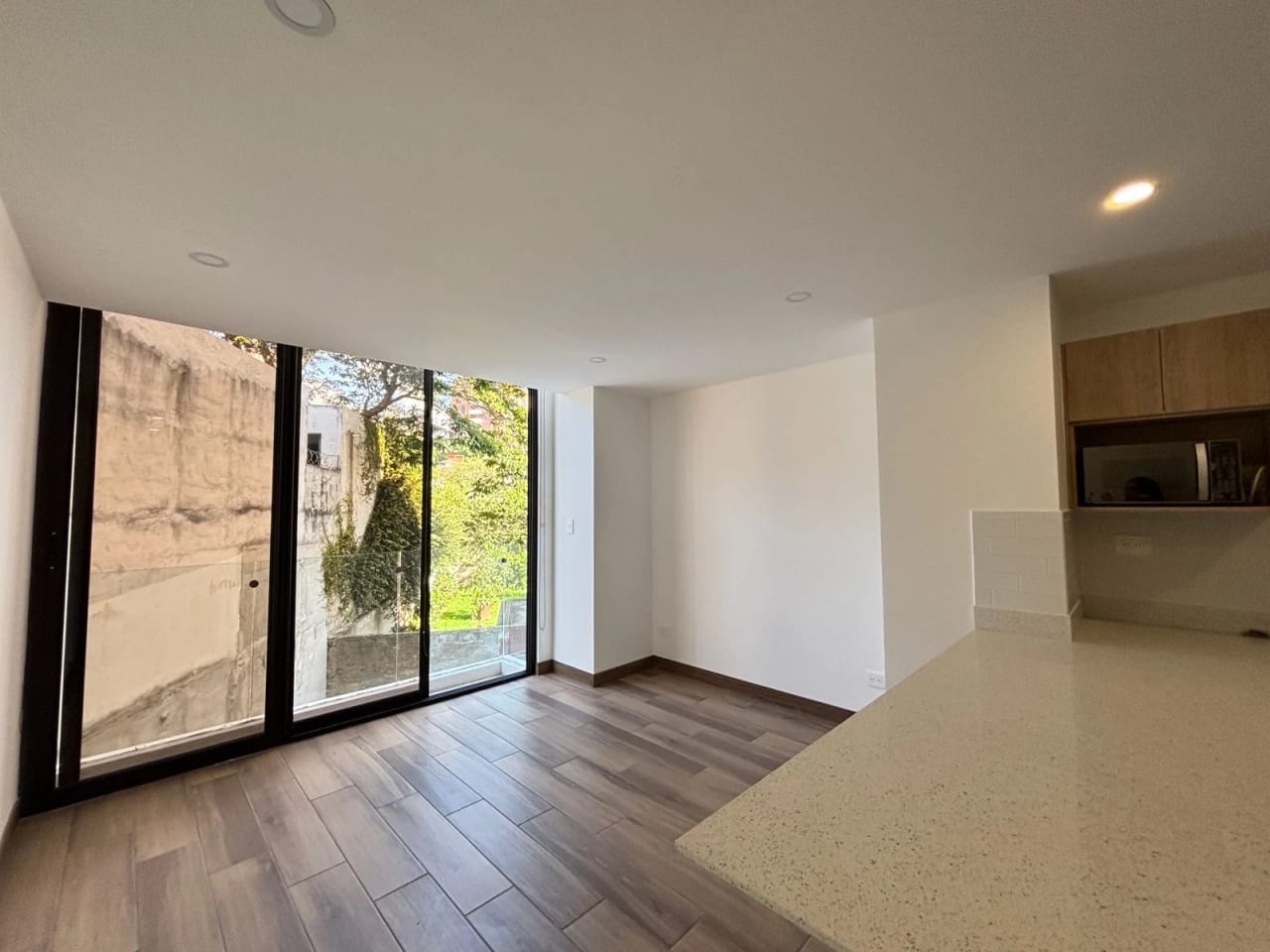 Apartamento de Dos Habitaciones en Zona 15 Prive. — Apartamento en Alquiler en Privé, Zona 15, Guatemala, Ciudad — foto 8 de 9